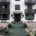 Cortina Olympic Apartamento *