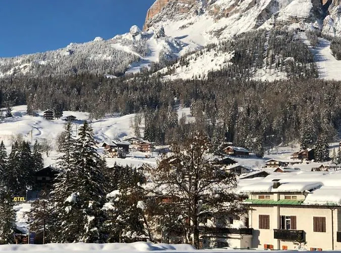Cortina Olympic شقة