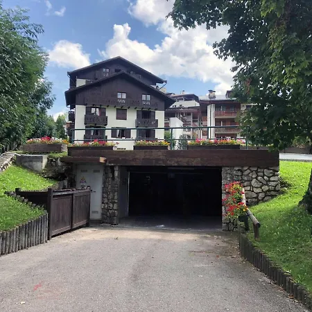 Lägenhet Cortina Olympic Cortina dʼAmpezzo
